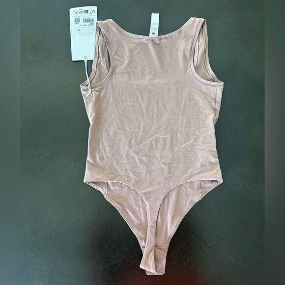 Lululemon Square Neck Bodysuit - Picture 4 of 4